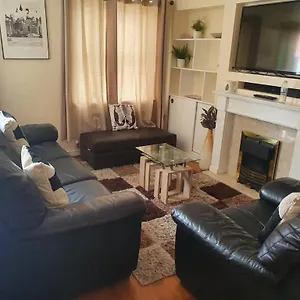 Apartment Heronsgate Gh007