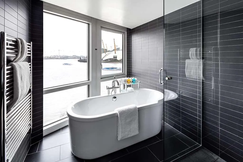 Radisson Blu Hotel, London Canary Wharf East Hotel